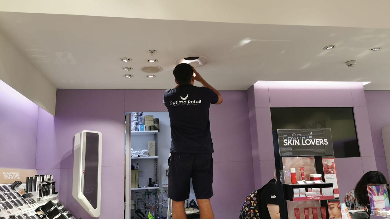 Optima retail led maintenance