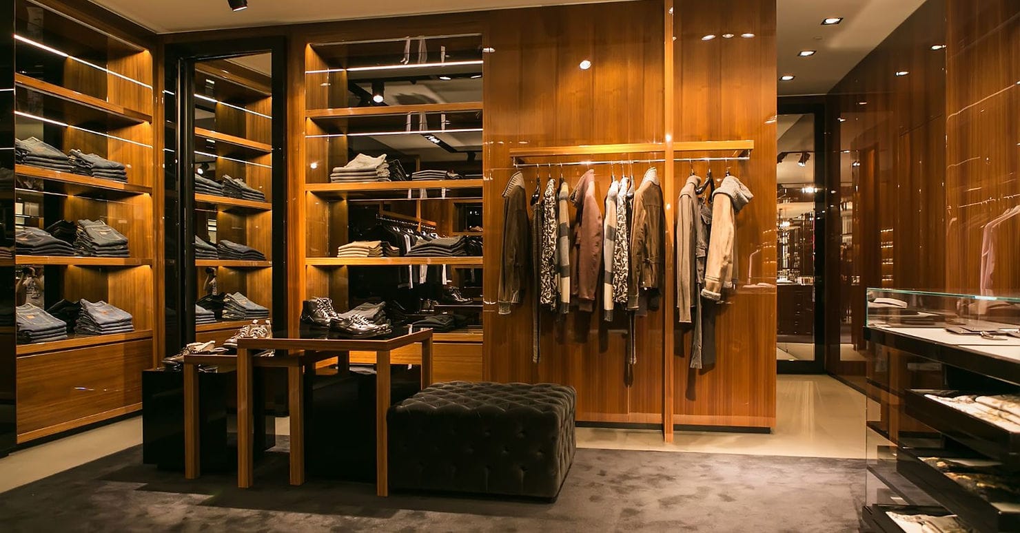 El visual merchandasing no solo potencia las ventas, sino que incrementa la experiencia del cliente, incentivando su retorno